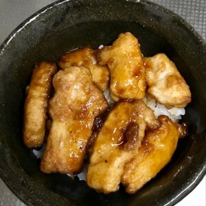 マグロの天ぷらの甘辛天丼